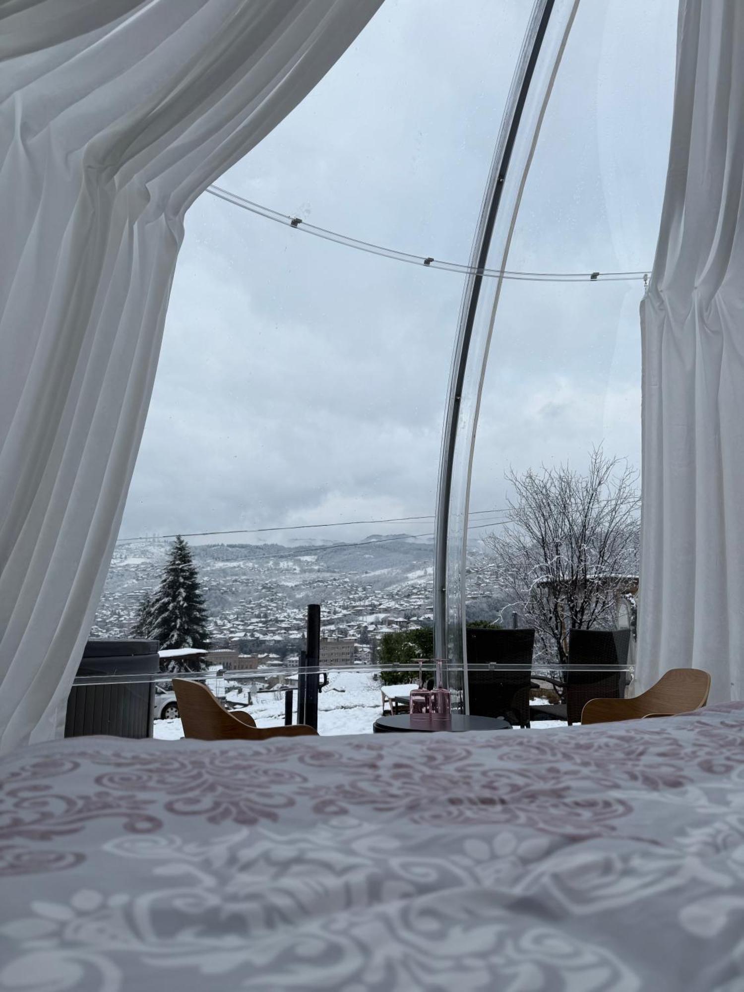 Cupola Glamping Dome *