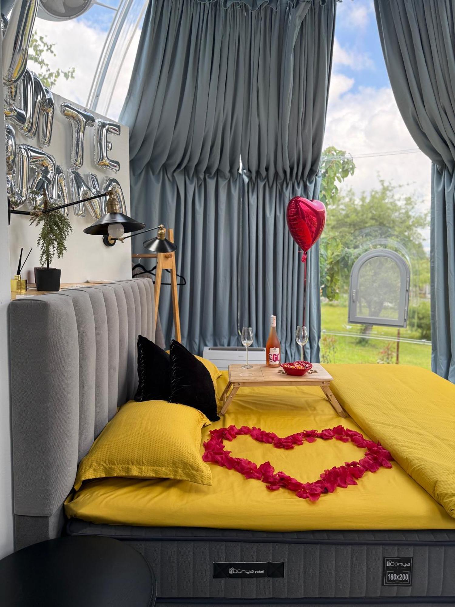 Cupola Glamping Dome